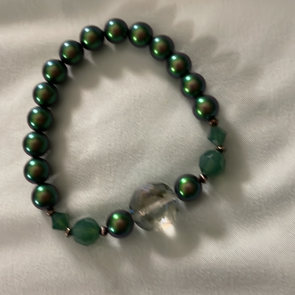 Beautiful Bundle Holiday Bracelets - image 6